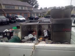 Best Construction Debris Removal  in Olivet, MI